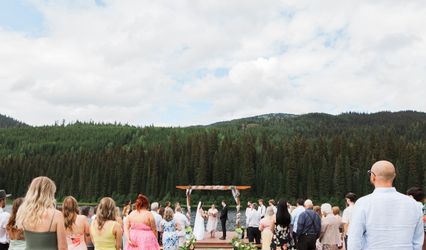 Gostlin Keefer Lake Lodge