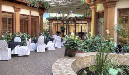 Canad Inns Destination Centre Fort Garry