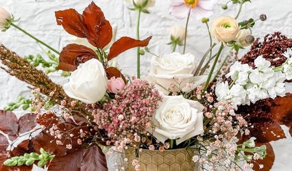 Living Fresh Flower Studio and School