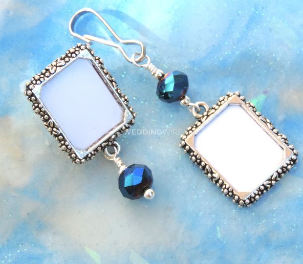 SmilingBlueDog Gifts