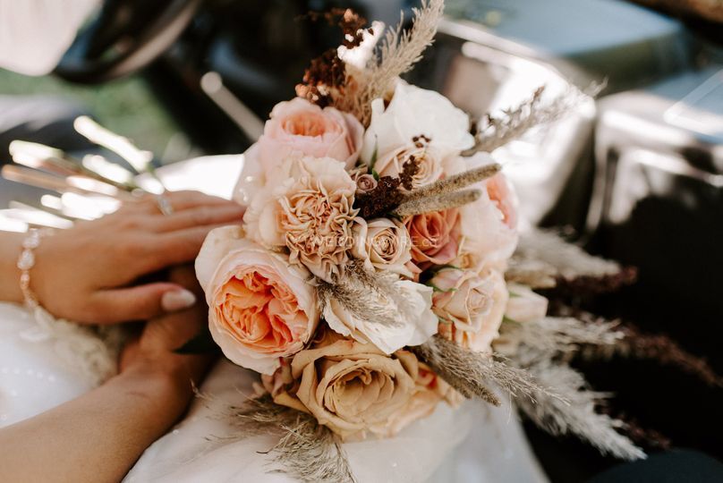 Life's A Peach Events Floral, Planning + Catering