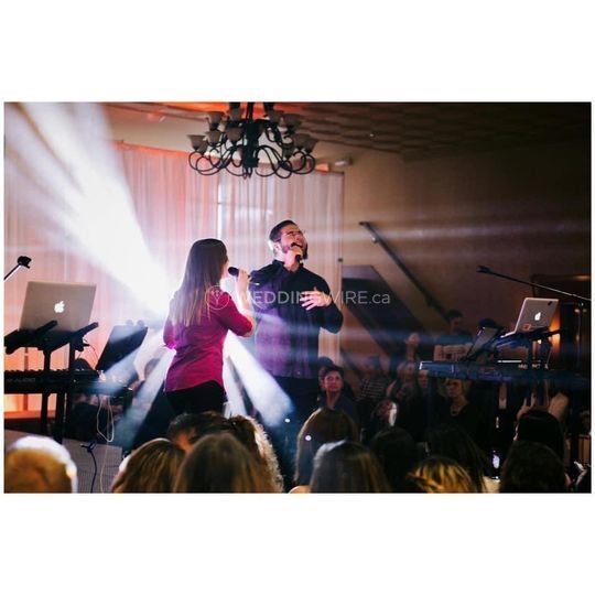 Two's a Pair - Live Entertainment