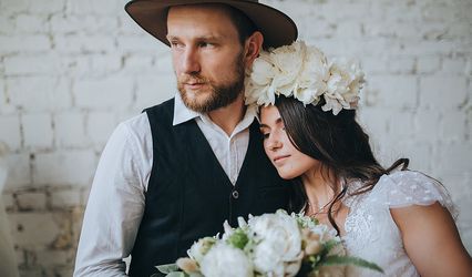 Laurie V Photography Studios