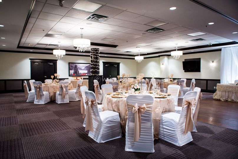Four Points by Sheraton Calgary West