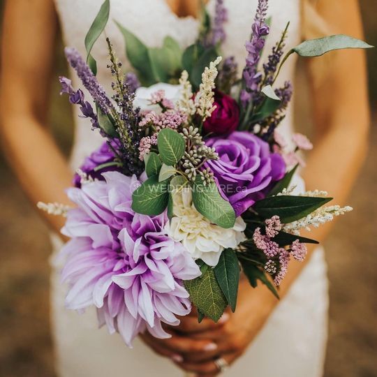 Fuzzi Moments Weddings & Events Co.