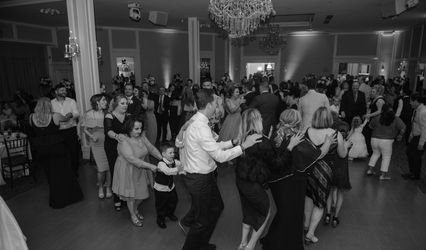 Dee Dee Jays Disc Jockeys