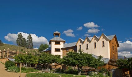 Hillside Winery & Bistro