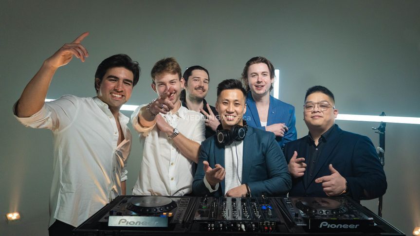 We Know Music DJ Services