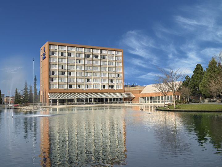 Coast Chilliwack Hotel