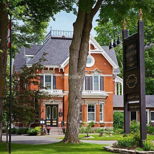 Woodview Inn