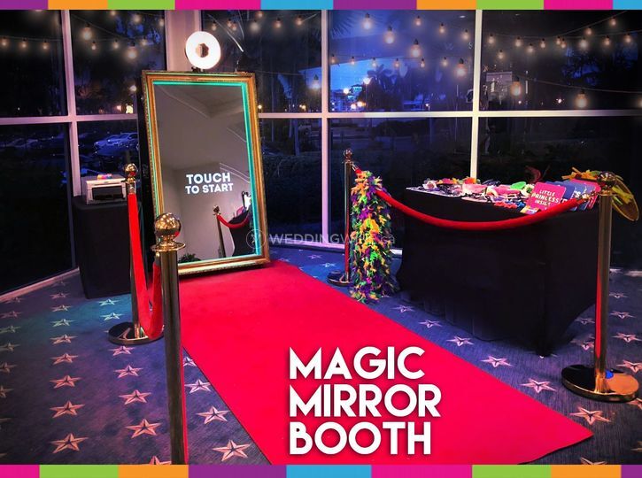 Magic Mirror Photo Booth Montreal