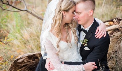 The Bridal Lounge photography by Kelly Taylor