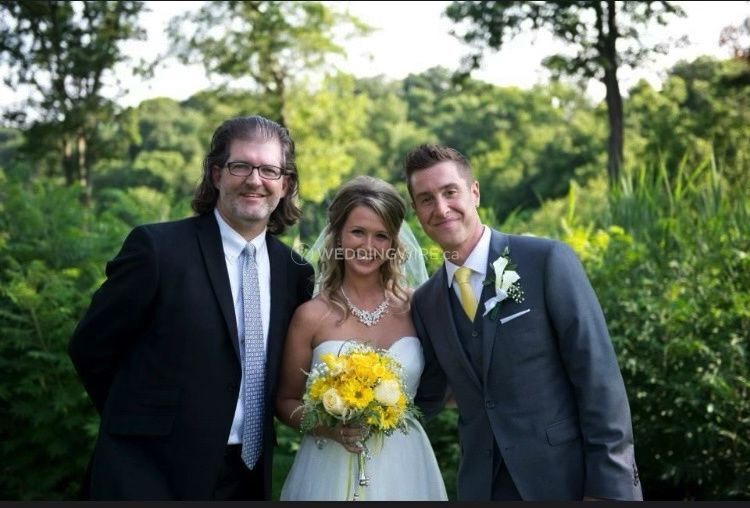 Intimate Backyard Weddings