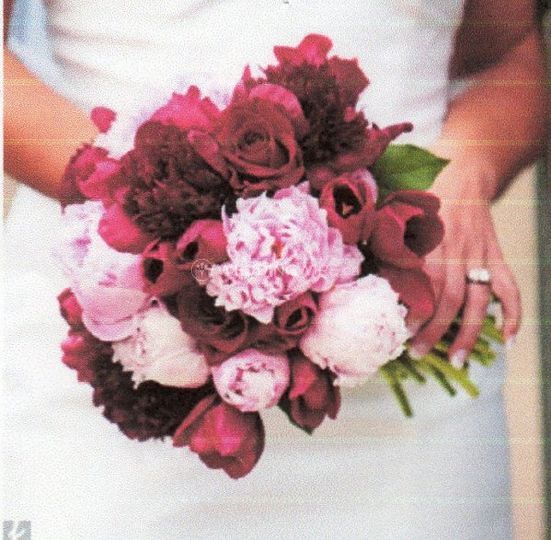 Simply Unique Flowers & Gifts