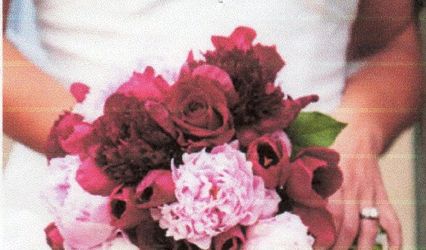 Simply Unique Flowers & Gifts