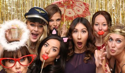 Candid Snap Photo Booth Company