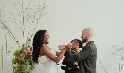 Gloria Brathwaite Wedding Officiant
