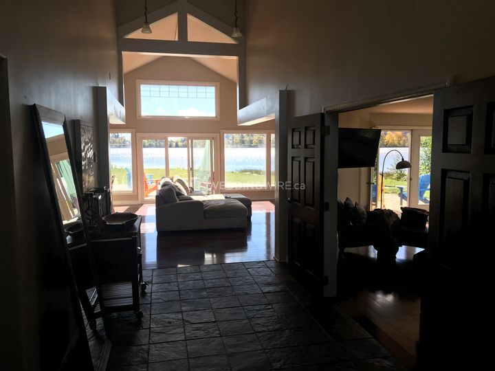 Emilias Return Lakefront Estate Weddings