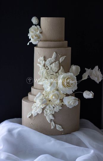 Wild & Whelm Cake Design Studio Inc.