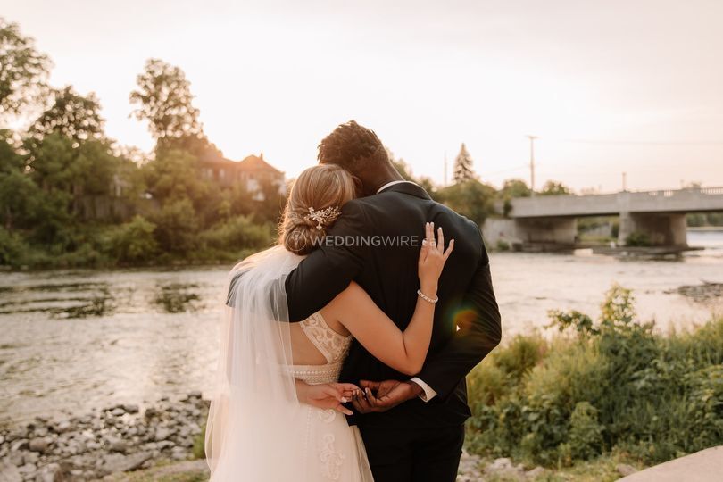 Honey House Photography