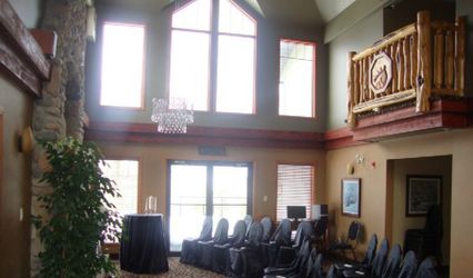 Elkwater Lake Lounge and Resort