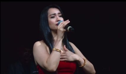 Cherry De Luna