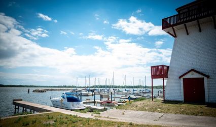 Gull Harbour Marina and Light House Inn