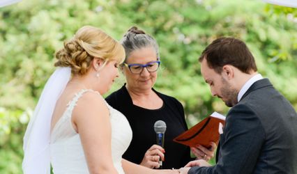 Linda Grover Officiant