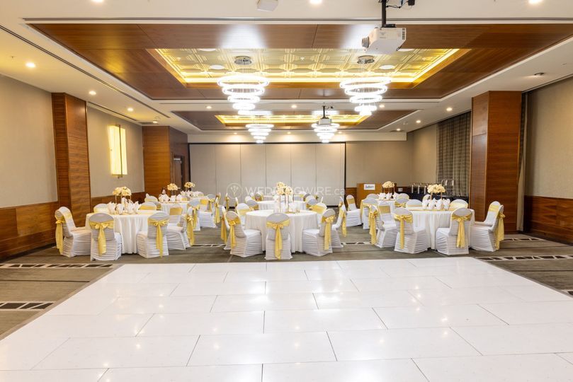 Radisson Hotel & Conference Center Calgary Airport