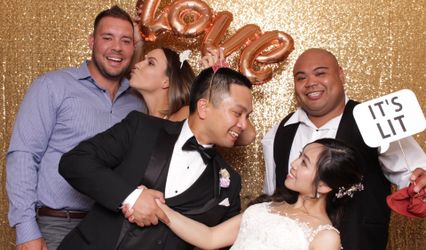 Kreating Smiles Photo booth