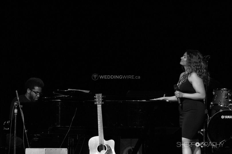 Gabriela Rodgers - Live Singer