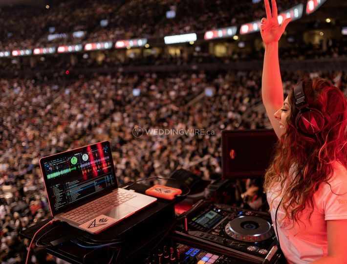 Meneo Music Group - Flavia Abadía