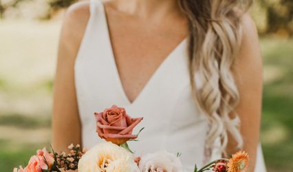 LOTTA FLOWERS.CA