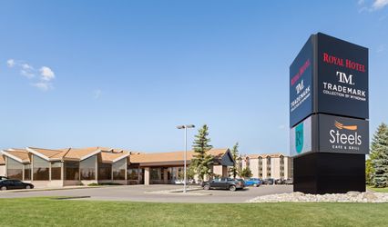 Royal Hotel West Edmonton, Trademark Collection By Wyndham