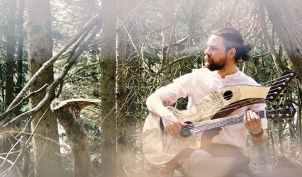 Adam Crossman - Guitarist