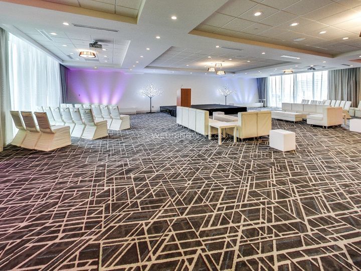 DoubleTree by Hilton Downtown Edmonton