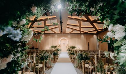 Paradox Hotel Vancouver