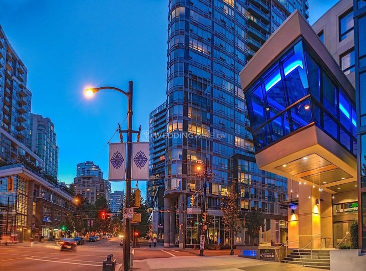 Hotel Blu Vancouver