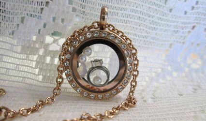 Christine Benko - South Hill Designs Ind. Artist