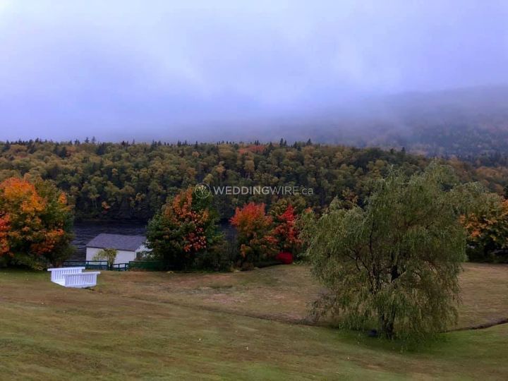 Strawberry Hill Inn & Chalets