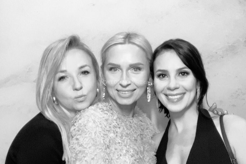 Moment In Time Photo Booth