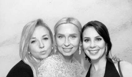 Moment In Time Photo Booth
