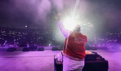 DJ YOUNG LEGEND