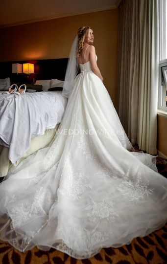 Would you rather... have a dress that looks amazing in person but so-so in pictures, or vice versa? 1