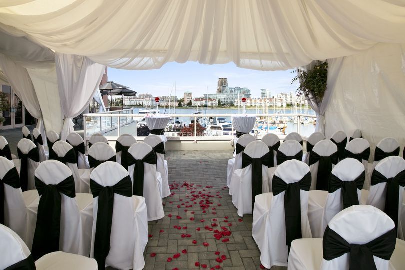 Coast Victoria Hotel & Marina by APA
