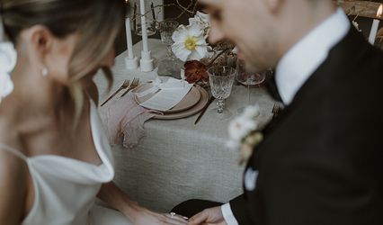 Acrewood - Intimate Weddings + Elopements