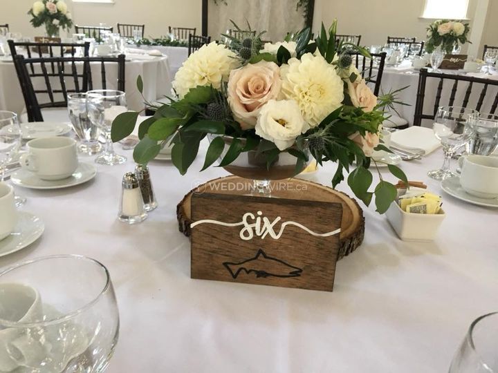 Lilacs and Lilies Events and Decor