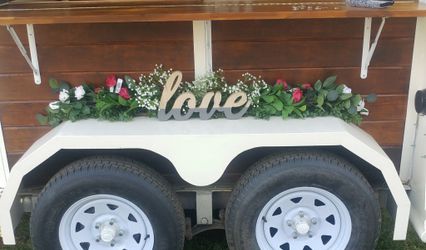Reins & Pours Mobile Bar Co.