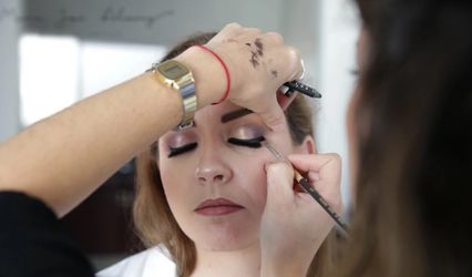 Maria Jose Power Makeup