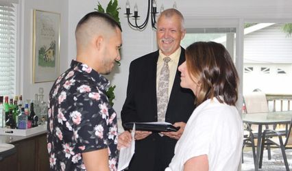 Officiant Michael Bethke